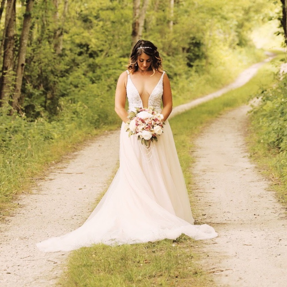 Allure 9500 Wedding Gown